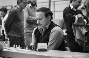 Dieter Villing †
