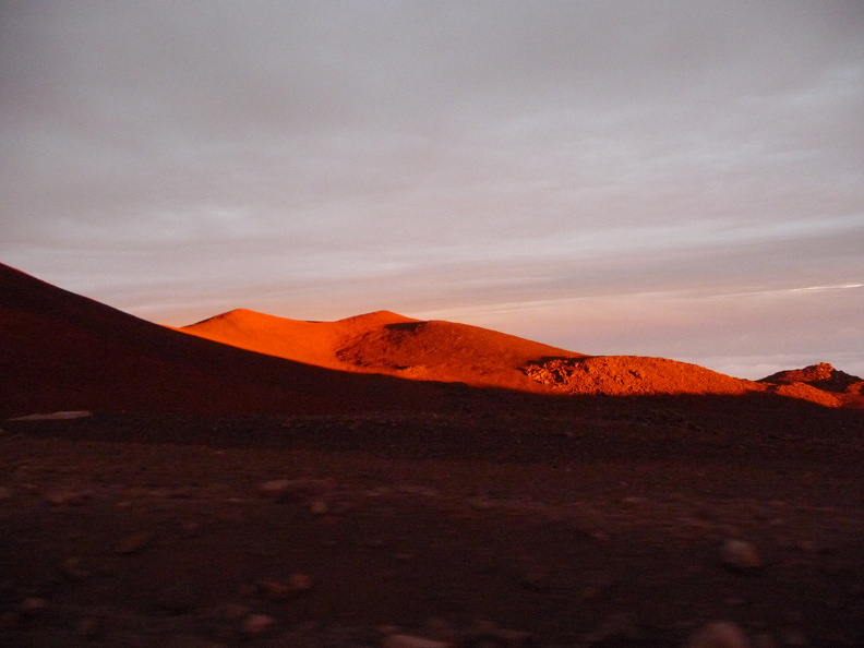 Mauna Kea bei Sonnenuntergang P1030488.JPG